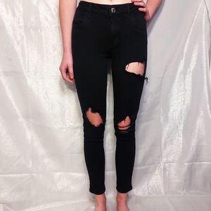 AEO ripped black jeans